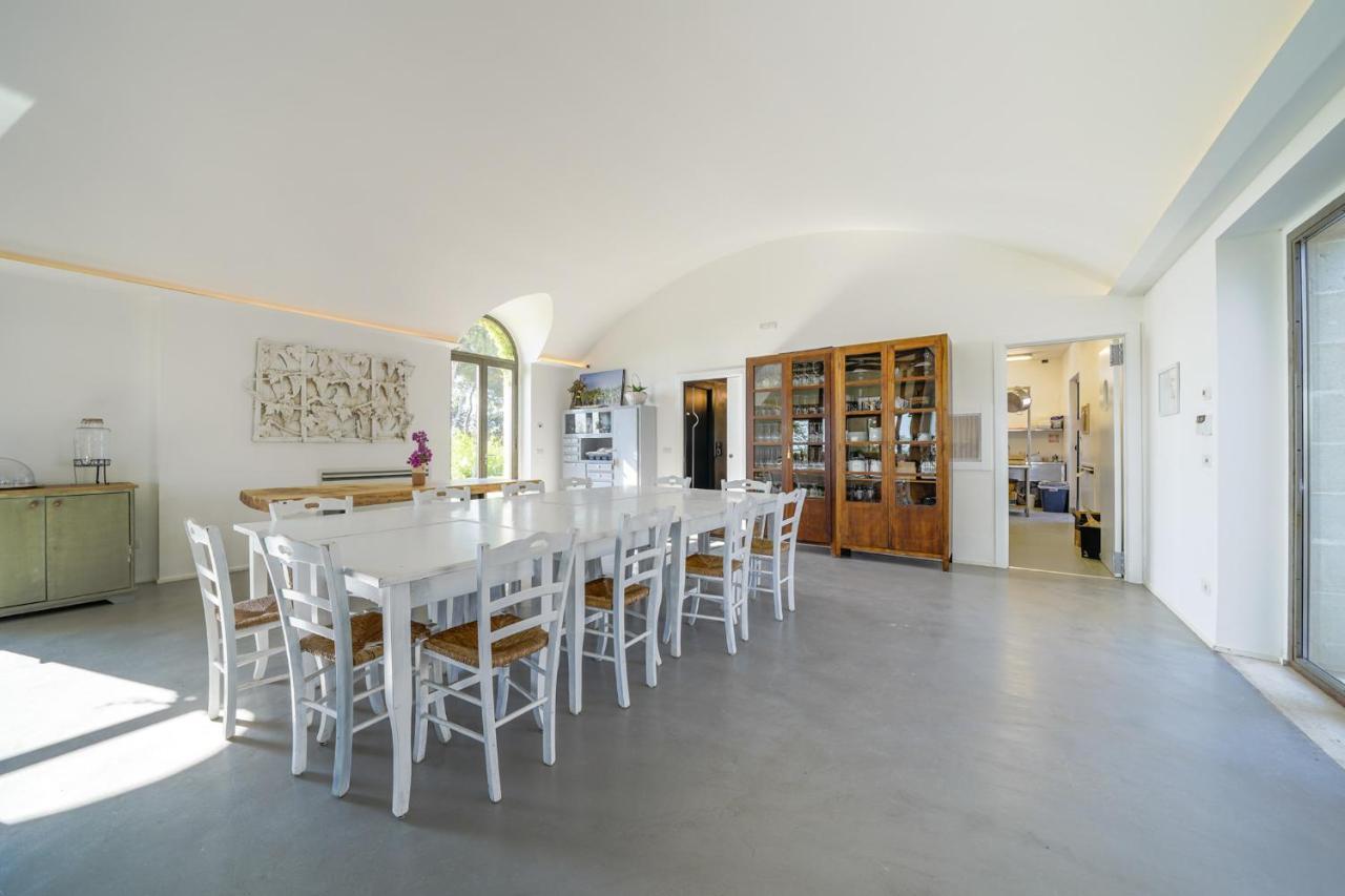 Emera Wine Resort By Raro Villas Lizzano  Buitenkant foto