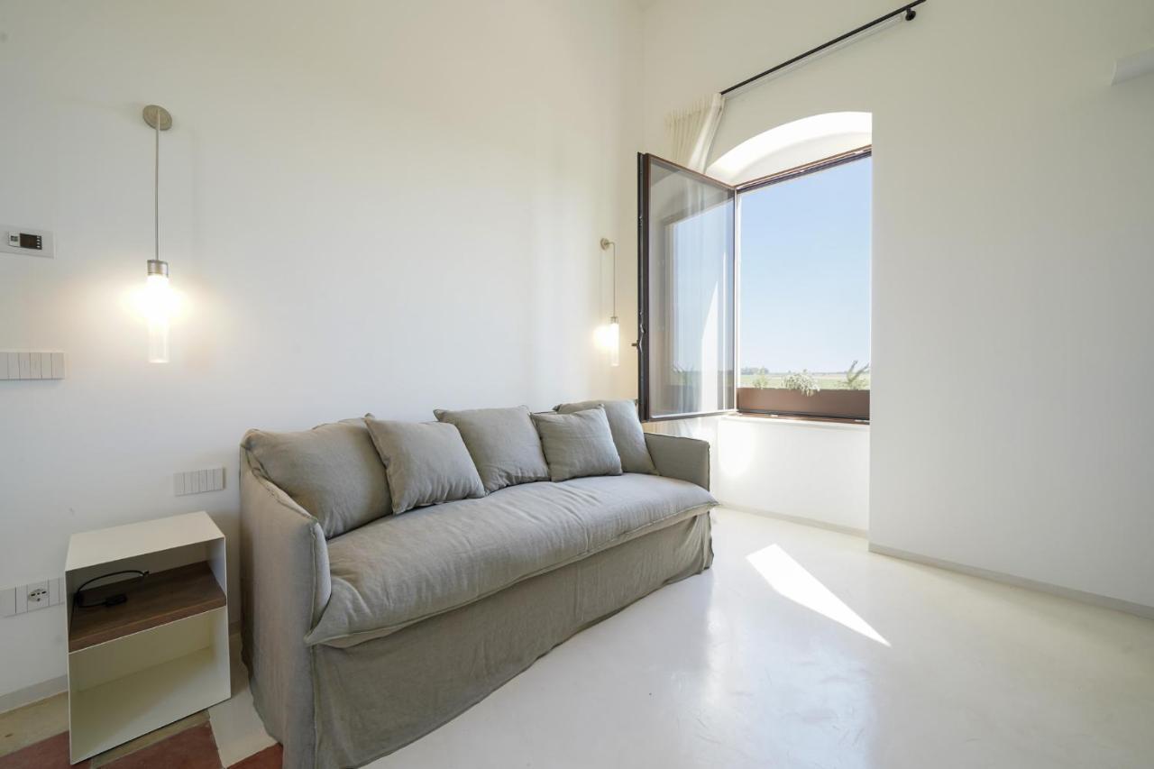 Emera Wine Resort By Raro Villas Lizzano  Buitenkant foto