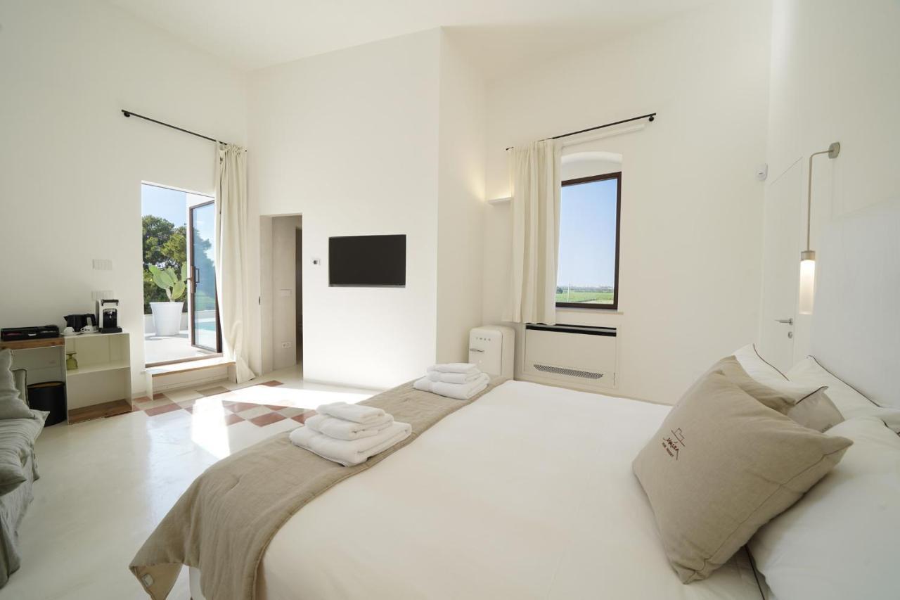 Emera Wine Resort By Raro Villas Lizzano  Buitenkant foto