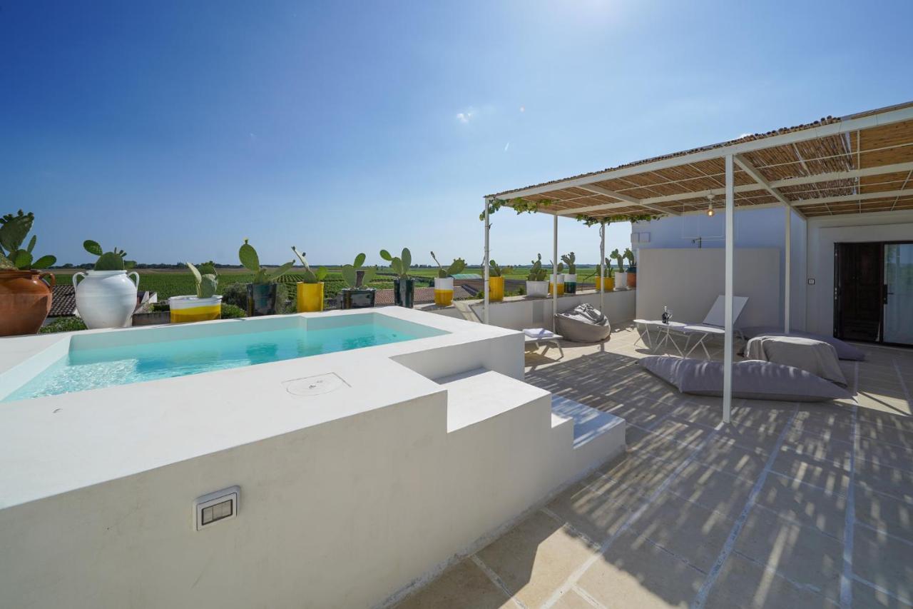 Emera Wine Resort By Raro Villas Lizzano  Buitenkant foto