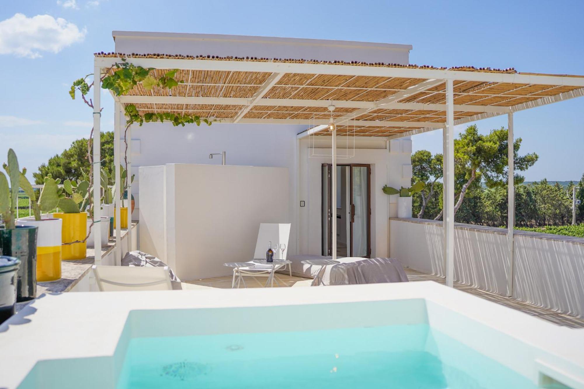 Emera Wine Resort By Raro Villas Lizzano  Buitenkant foto