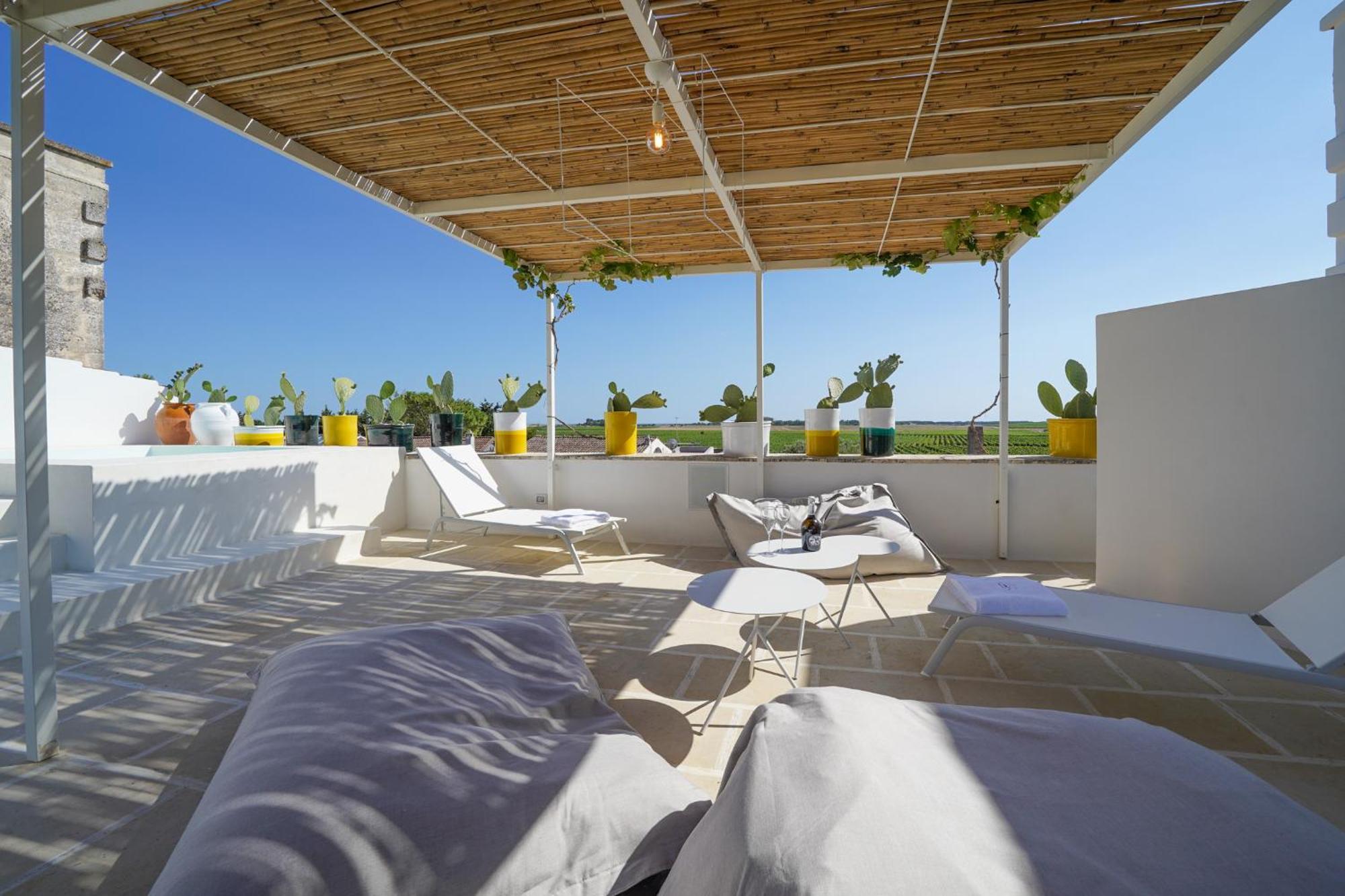 Emera Wine Resort By Raro Villas Lizzano  Buitenkant foto